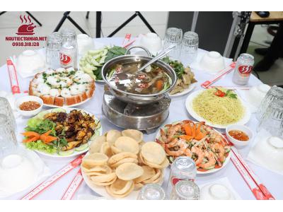 Hình Ảnh Bàn Tiệc Của Nấu Tiệc Tại Nhà Tổ Chức Ở Quận 5